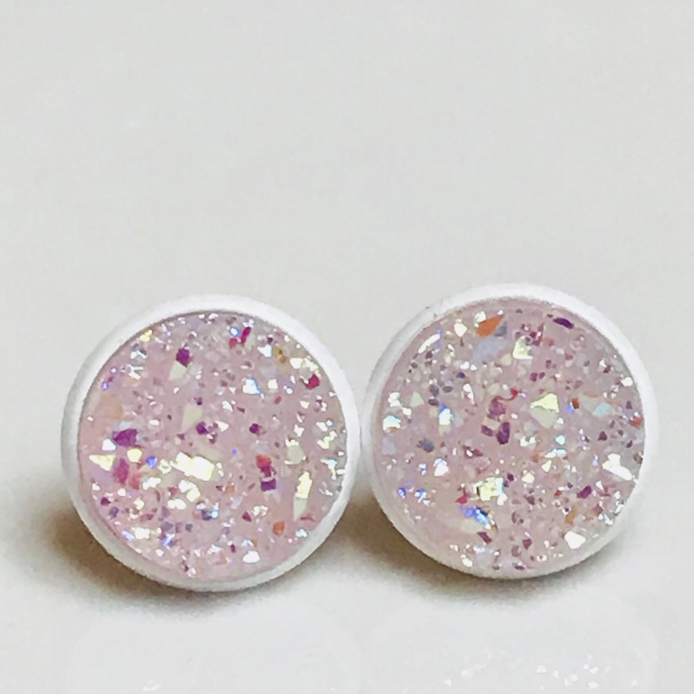 Light lavender Druzy Style Earrings